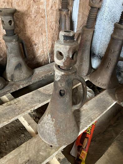 Used Simplex (Chicago) Screw Jack with Handle