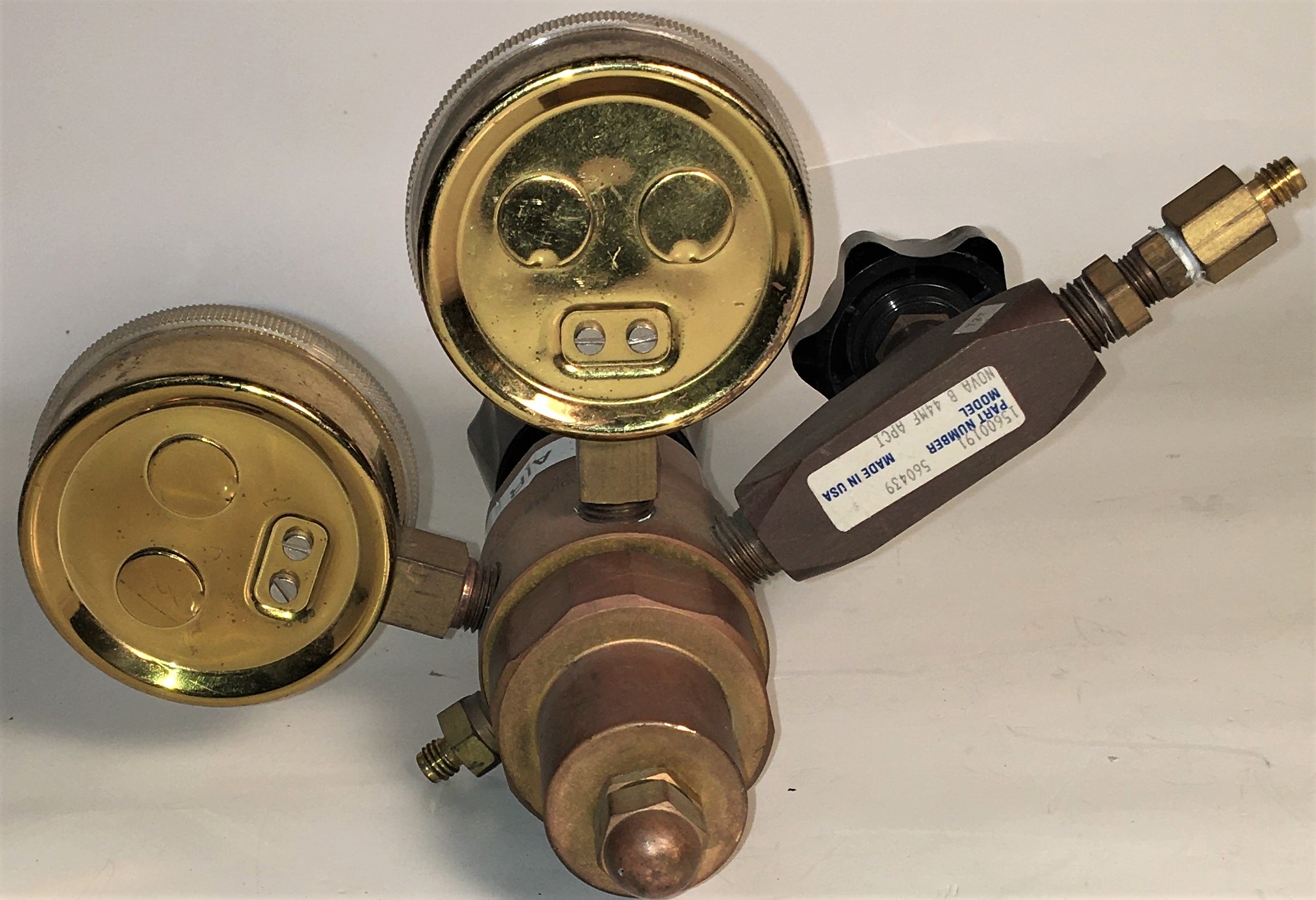 Used Air Products Nova B 44MF Dual Stage Regulator