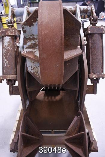 Used Black Clawson M14 Ragger with Stand Mount #39048