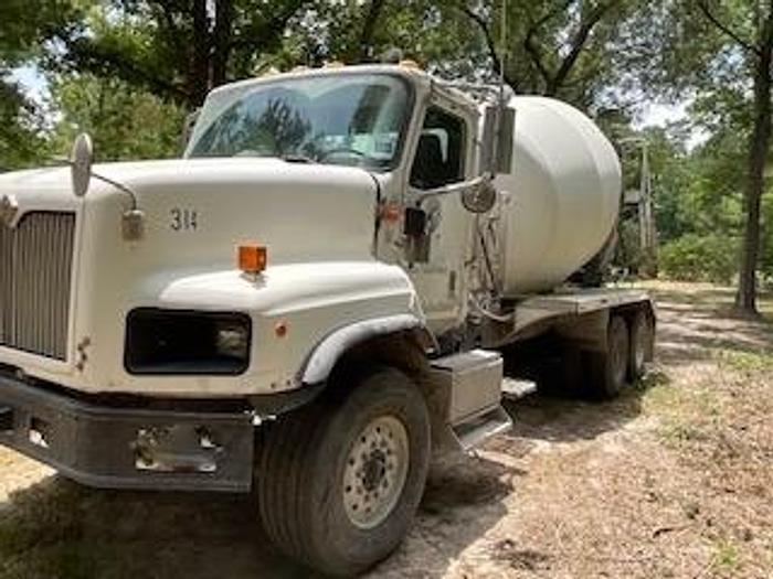 Used 2005-2006 International Mixer Trucks (5)