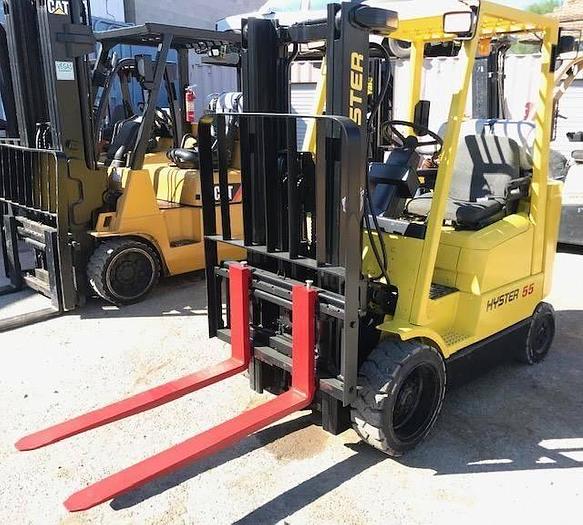 Refurbished 2001 Hyster S55XMS