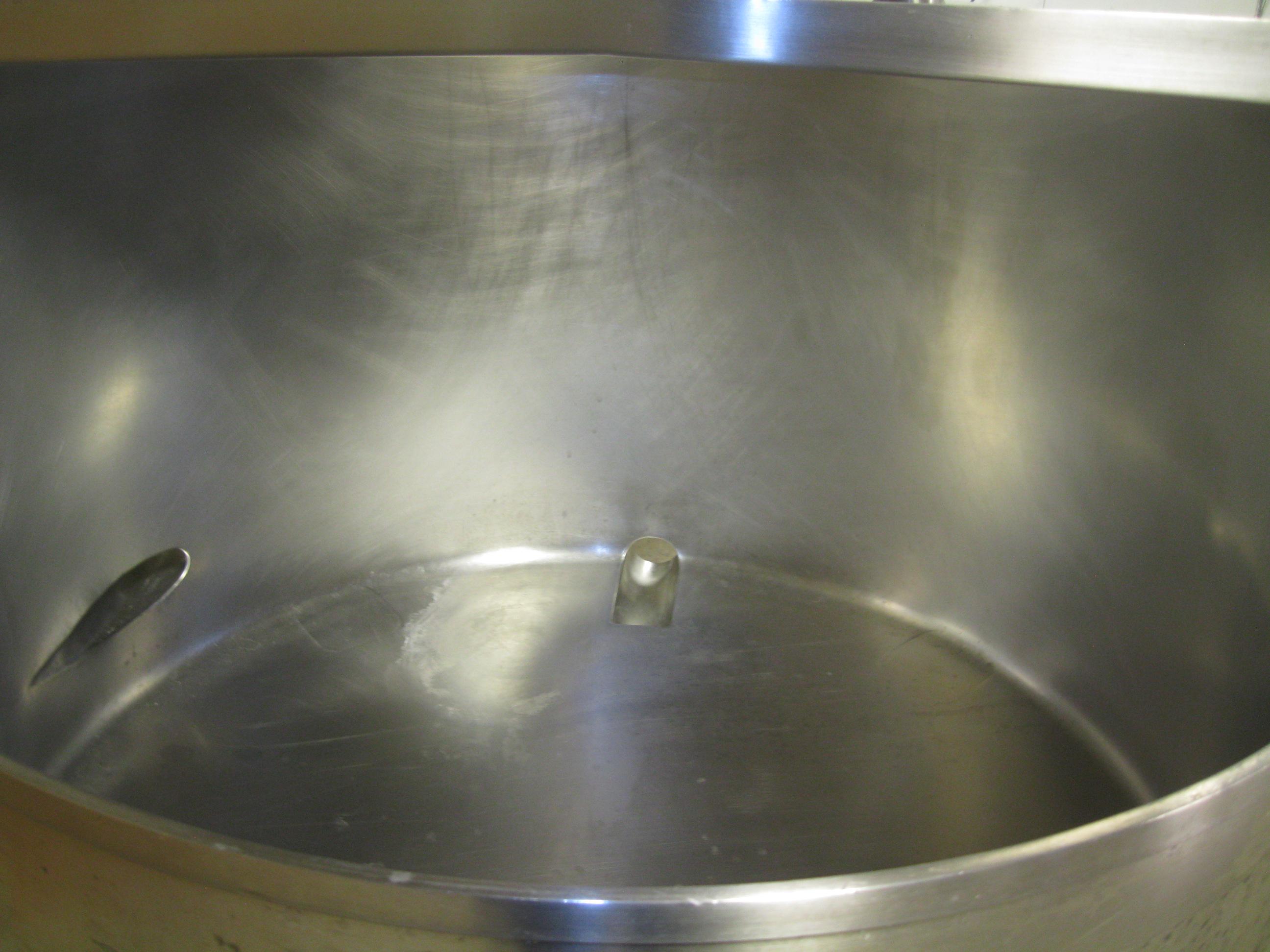 Usado 70 GALLON PMO BALANCE TANK