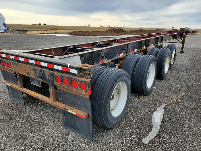 Used 40' Marquez Container / Chassis Trailer - 4 Axle