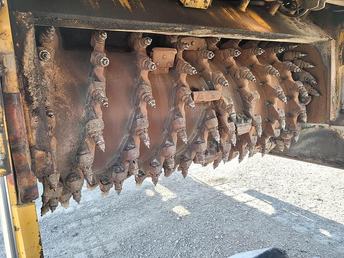 Used 2011 Caterpillar PM201