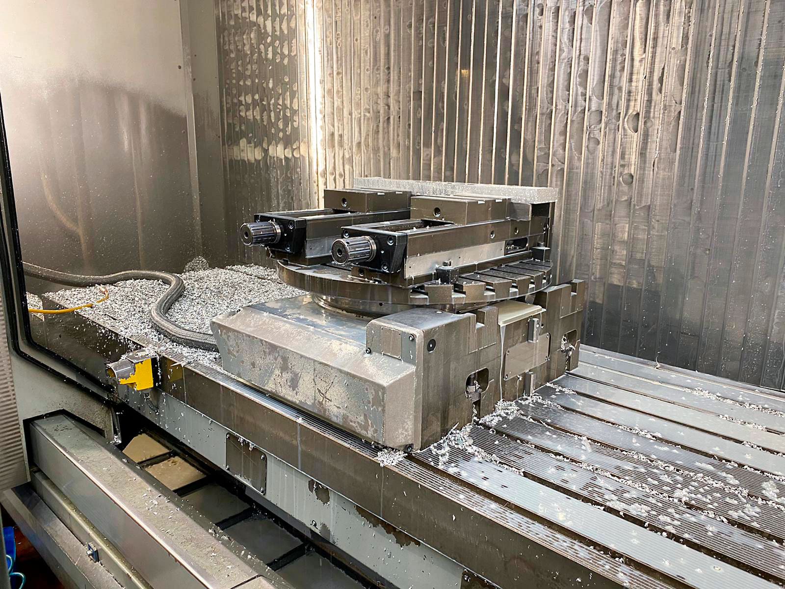 Used Deckel Maho DMF 250 Linear - Vertical Machining Centre - 2008