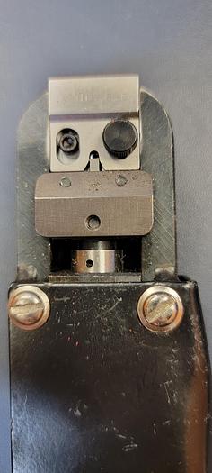 Used DU PONT HT-73 A&B CRIMPING TOOL(B19)