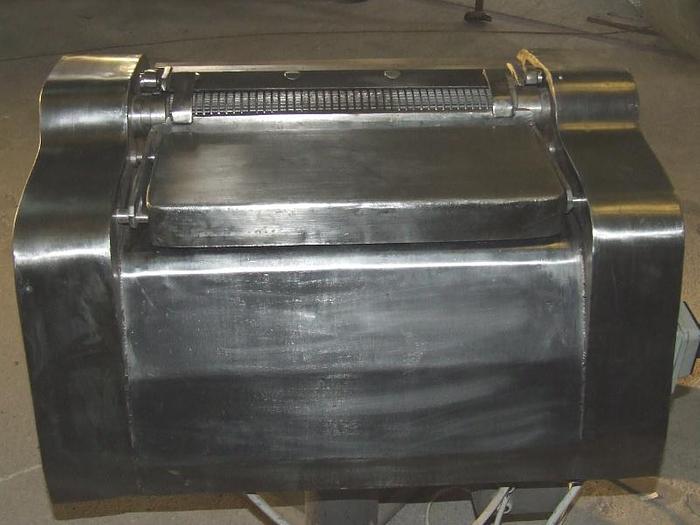 D'occasion Machine à dépecer "Townsend" pour séparer la peau de la graisse