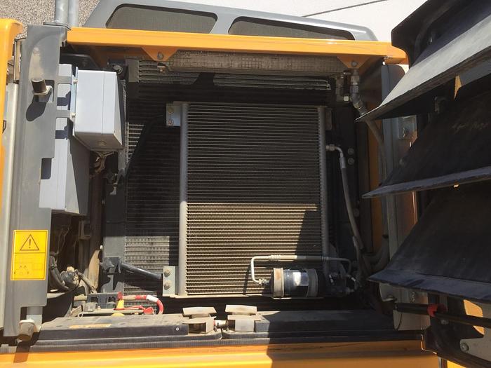 Used 2015 LIEBHERR A 914