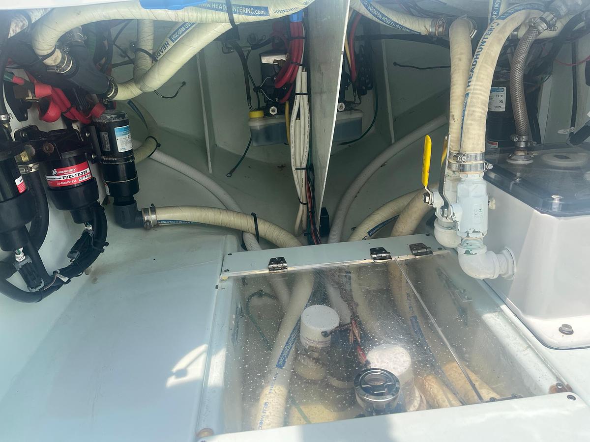 Used 2016 Venture 39 Forward Seating