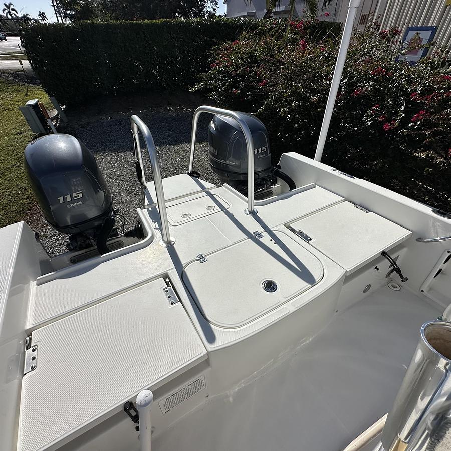 Used 2015 Carolina Cat  23CC