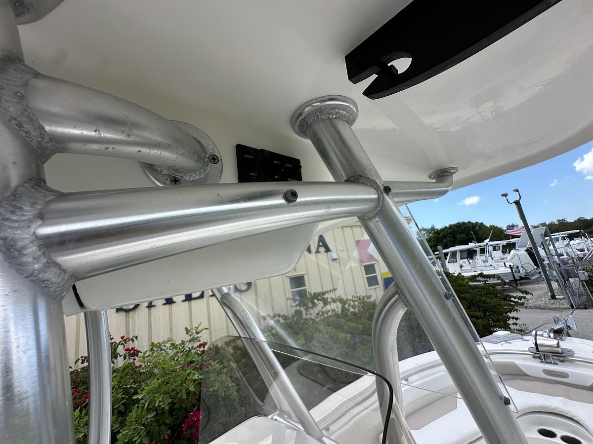 Used 2014 Pioneer 222 Sportfish