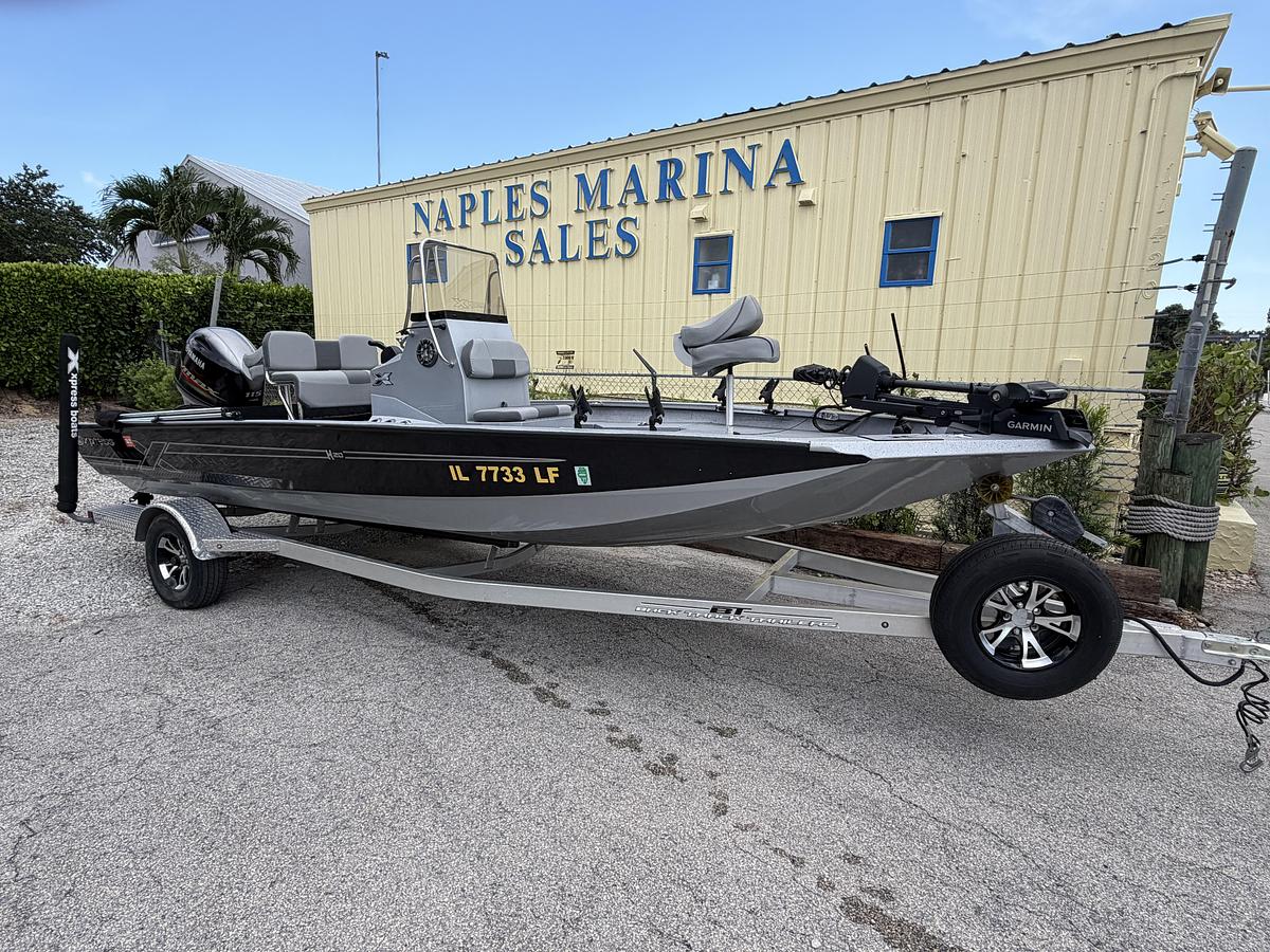 Used 2023 Xpress H20B Bay