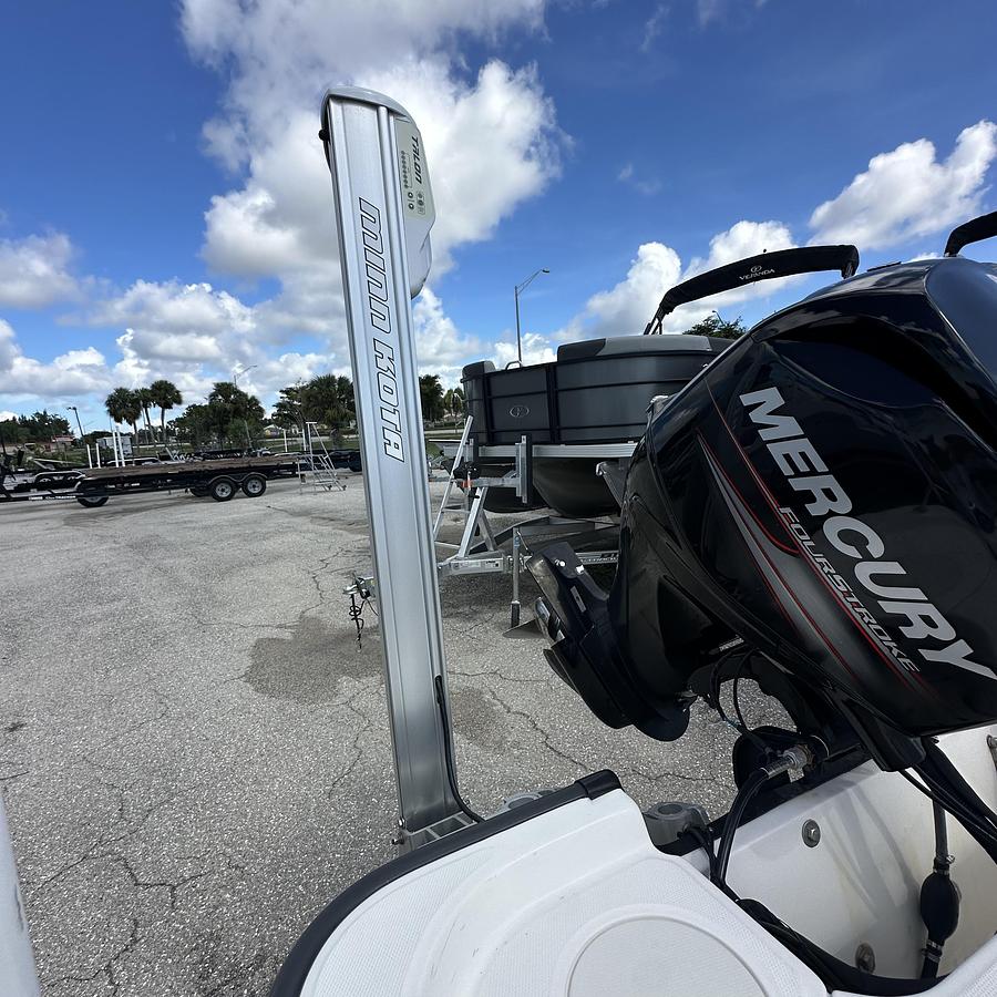 Used 2014 Boston Whaler 150 Montauk