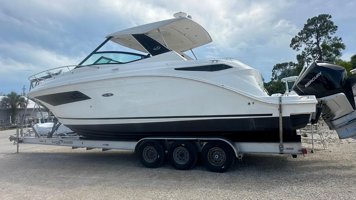 Used 2023 Sea Ray Sundancer 320 Outboard