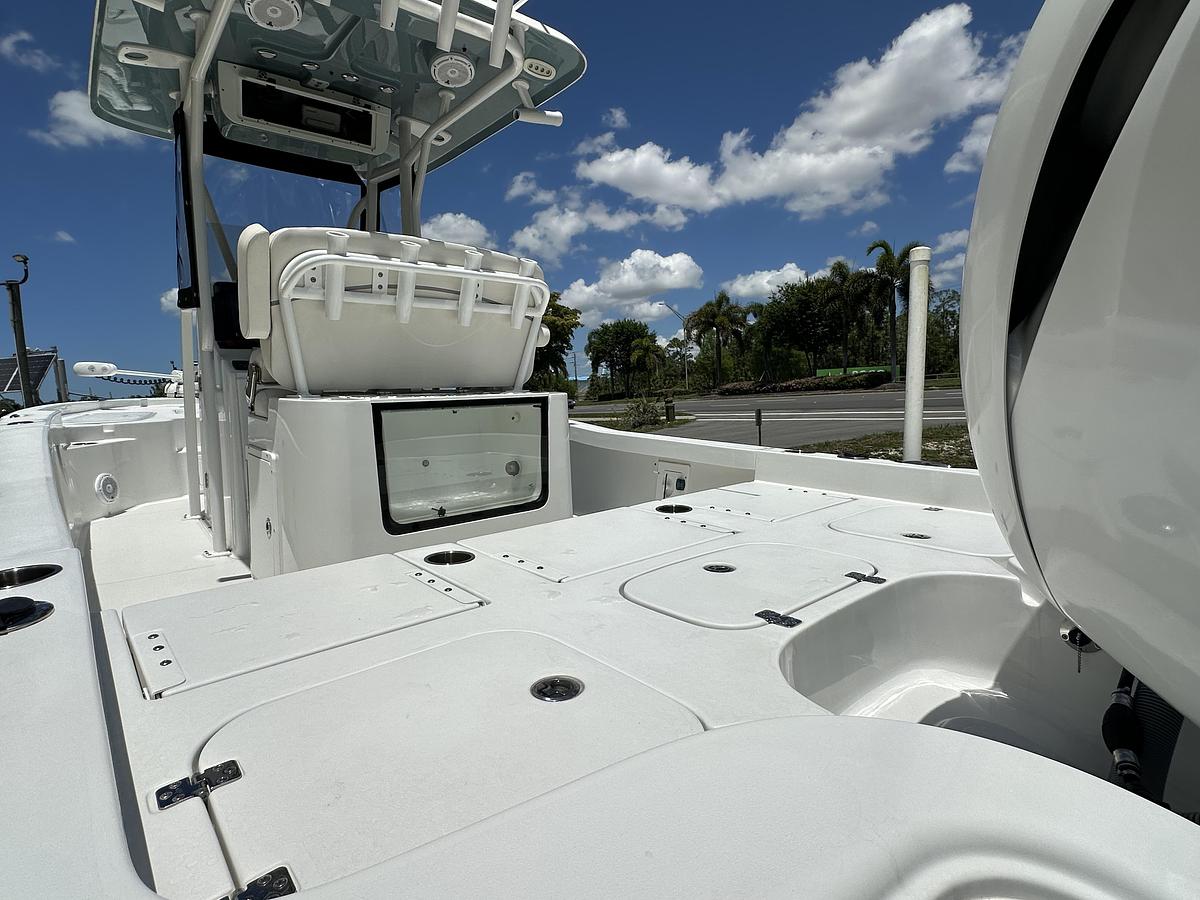Used 2023 Sea Hunt BX 25 BR