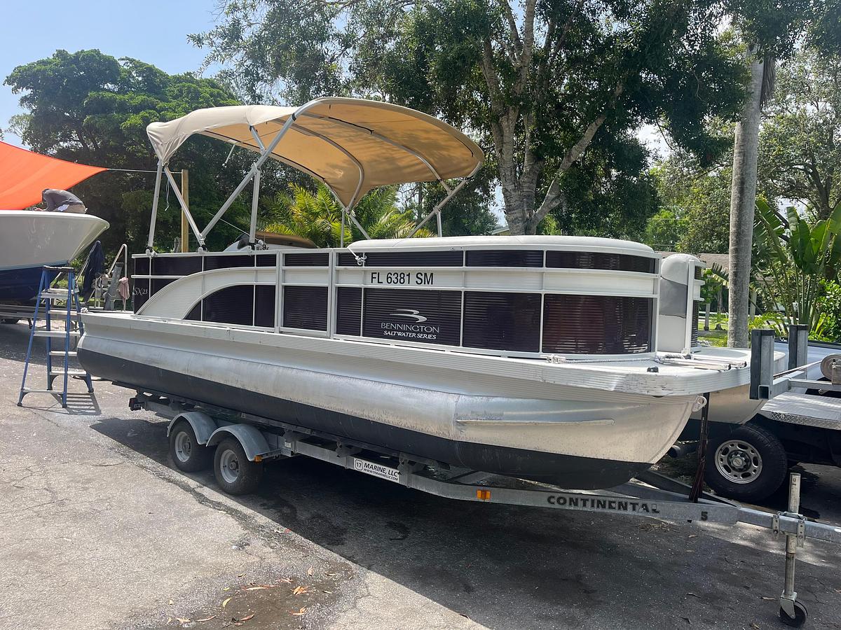 Used 2020 Bennington SX 23 SLX