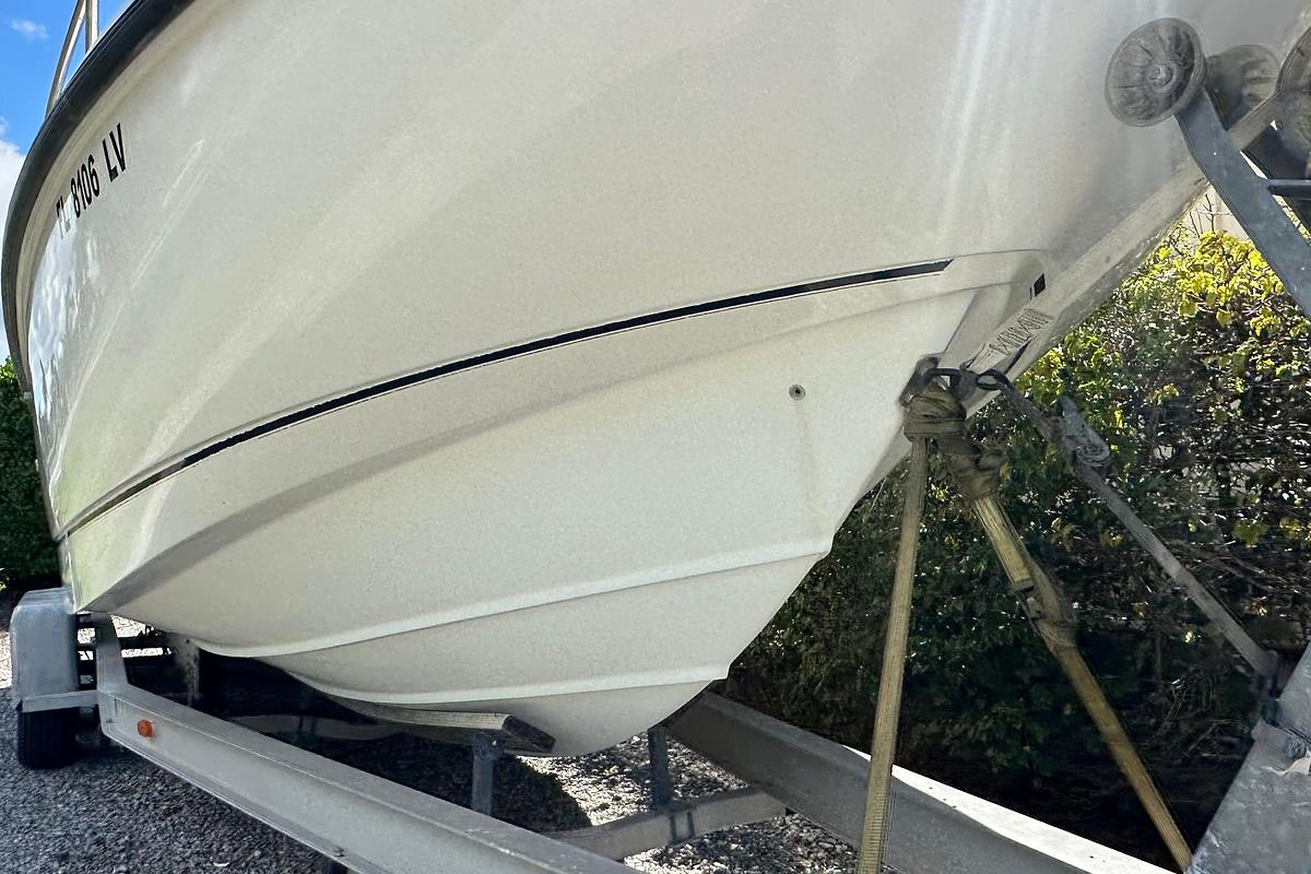 Used 2001 Boston Whaler 26 Outrage
