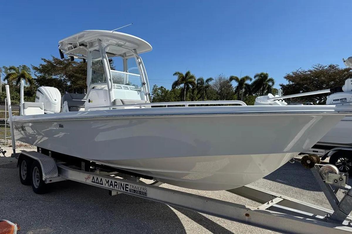 2024 Everglades 243CC