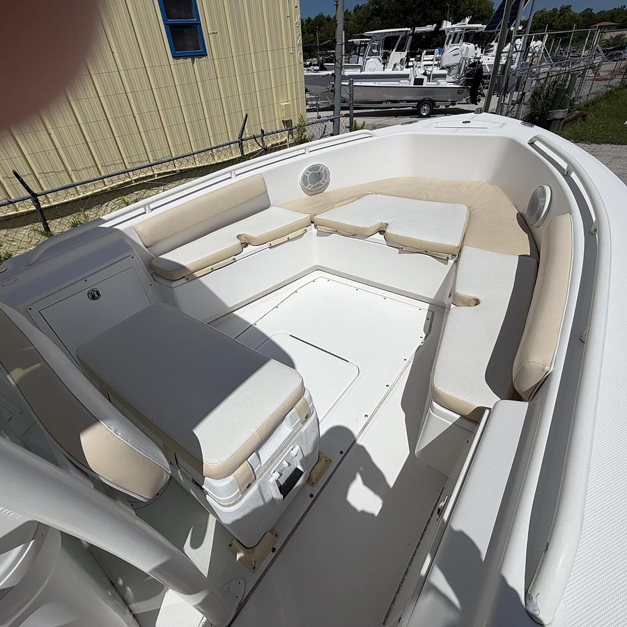Used 2007 Everglades 243CC