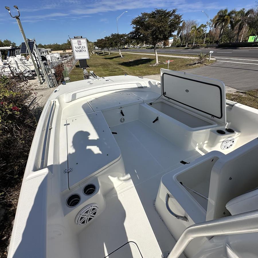 Used 2015 Carolina Cat  23CC