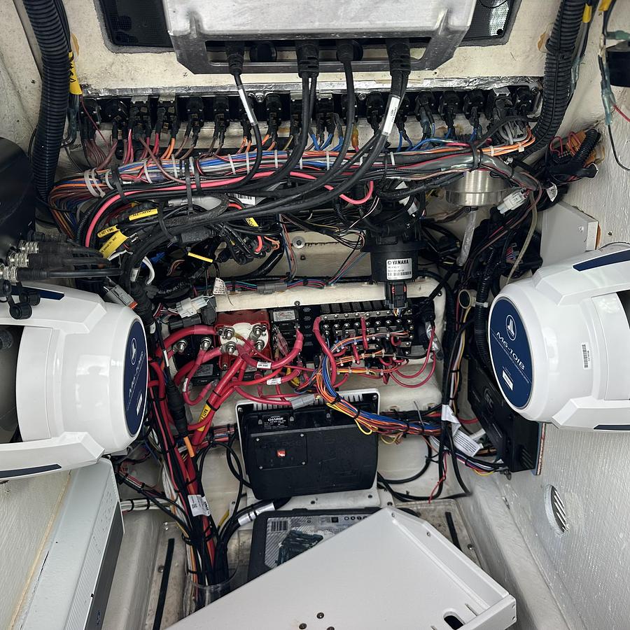 Used 2023 Pathfinder 2500 Hybrid