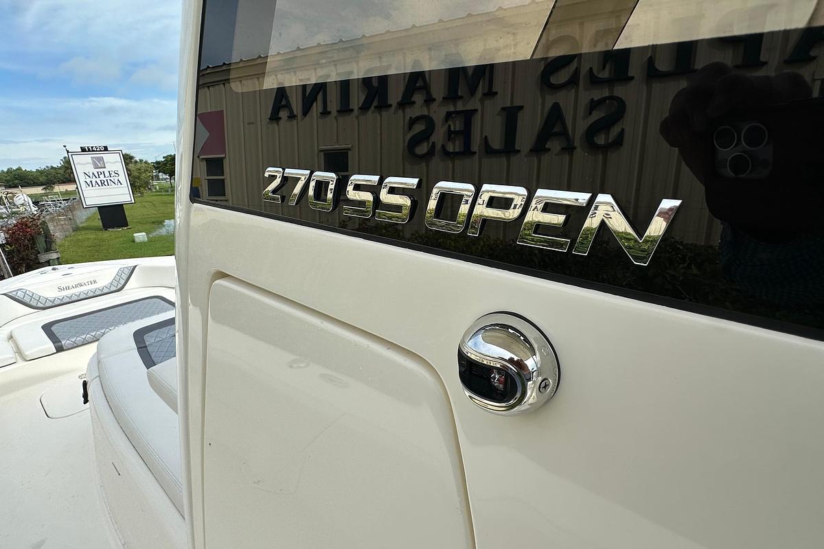 2026 ShearWater 270 SS Open