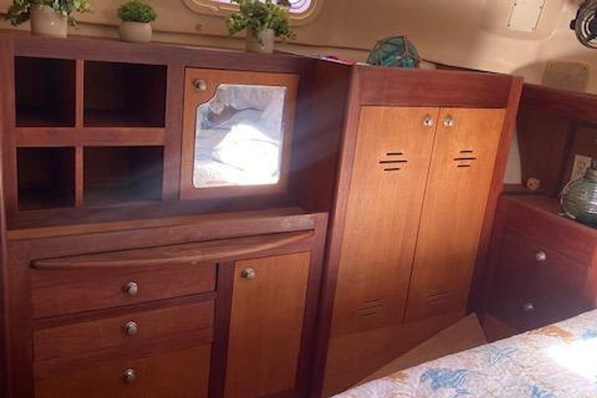 Used 1999 Hunter Passage 420