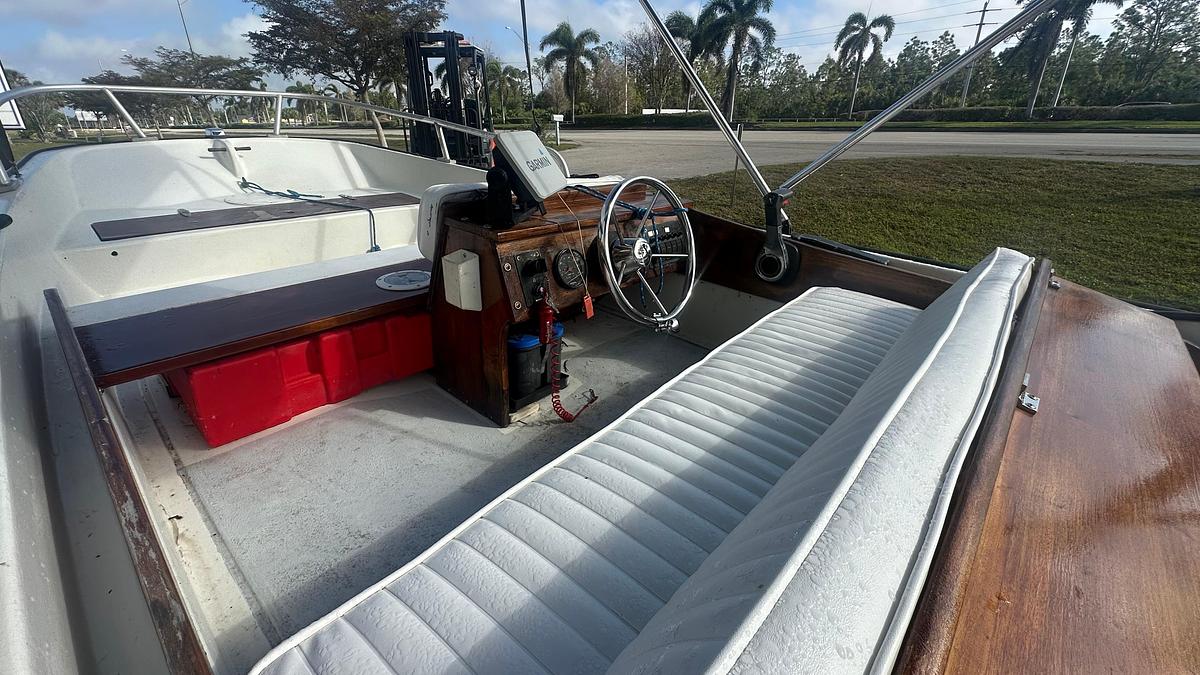 Used 1971 Boston Whaler 13 Sport