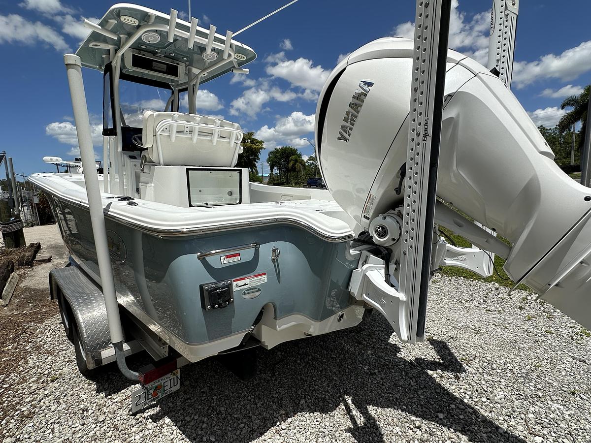 Used 2023 Sea Hunt BX 25 BR