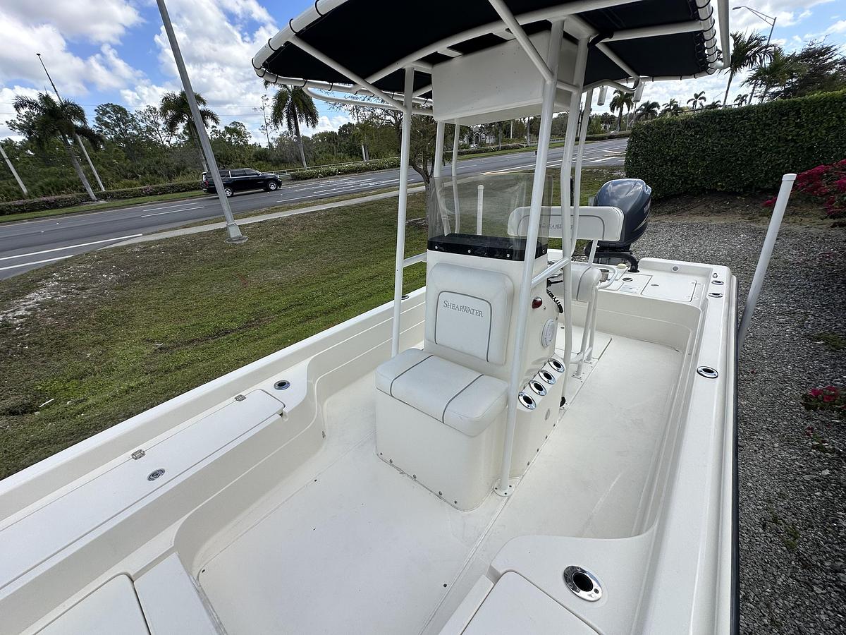 Used 2008 ShearWater 2400Z