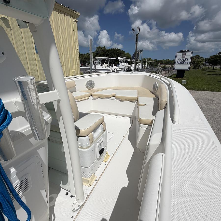 Used 2007 Everglades 243CC