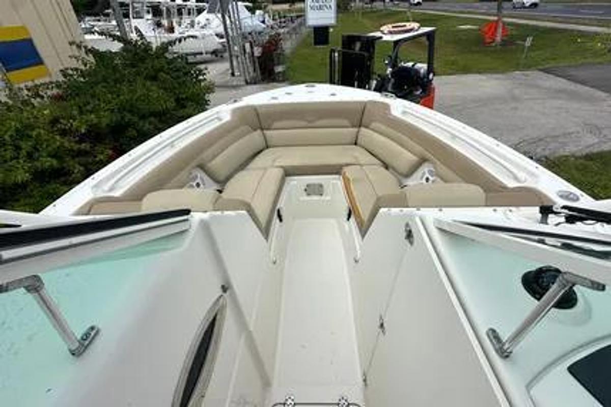 Used 2017 Sailfish 245 DC| 24'