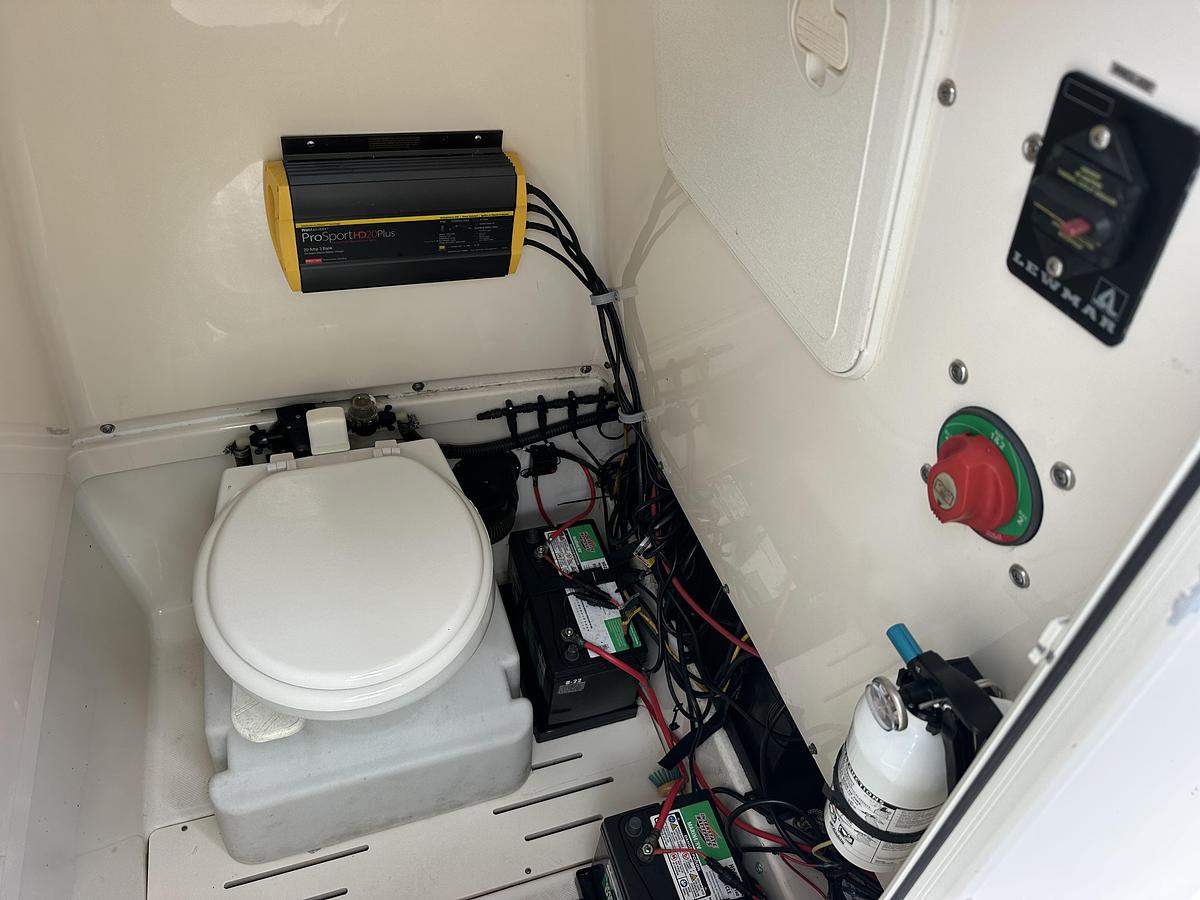 Used 2014 Pioneer 222 Sportfish