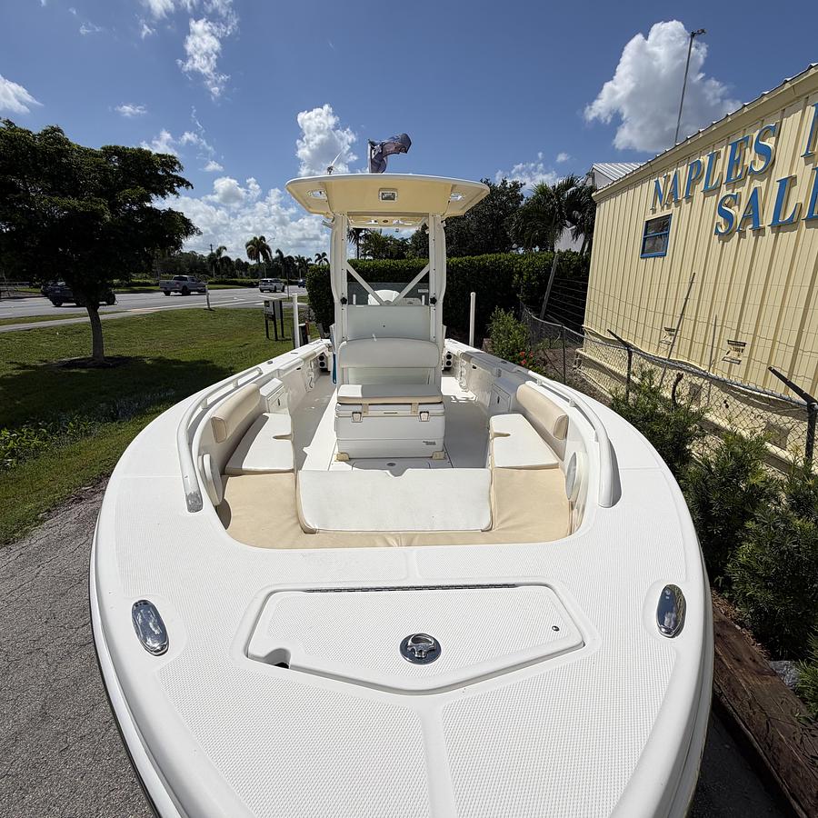 Used 2007 Everglades 243CC