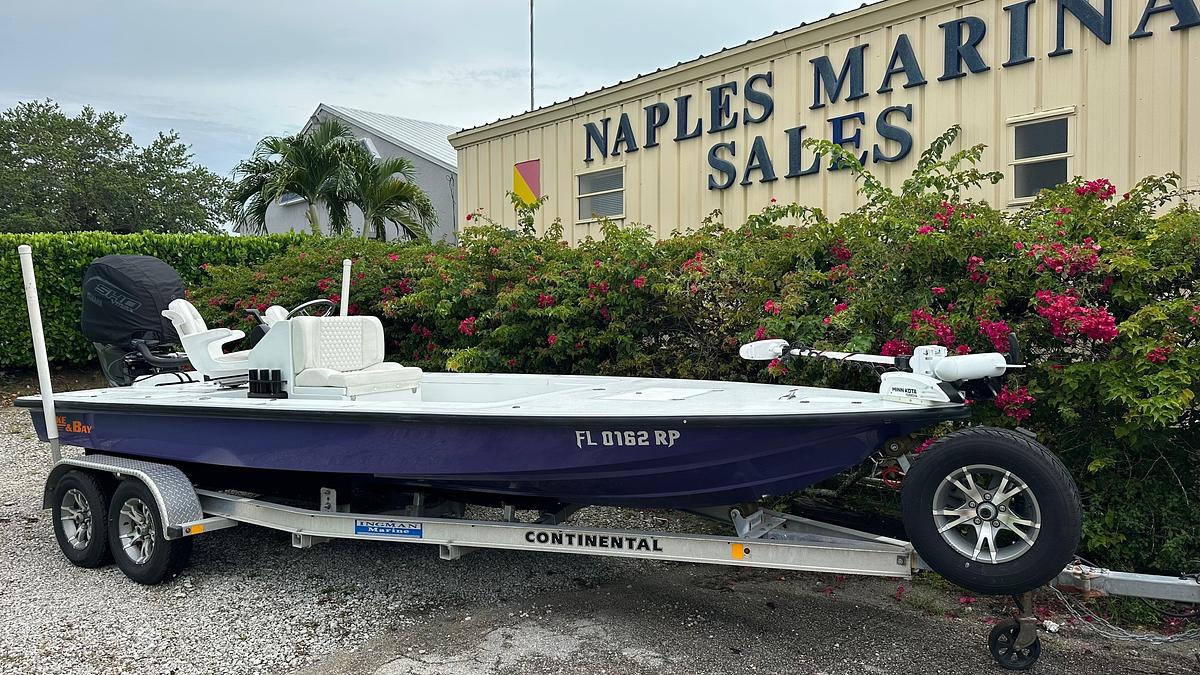 Used 2018 Lake & Bay Boca Grande 20