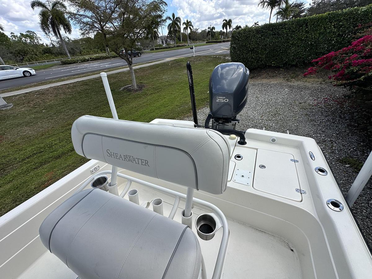 Used 2008 ShearWater 2400Z