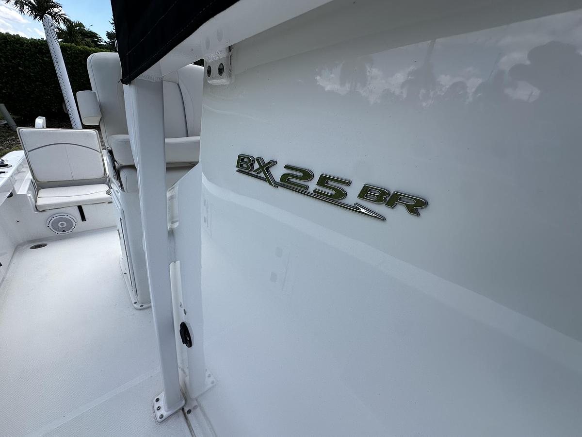 Used 2023 Sea Hunt BX 25 BR