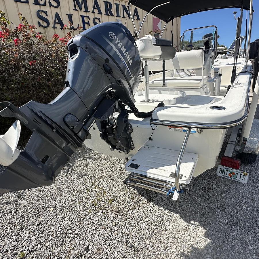 Used 2015 Sundance F19CC