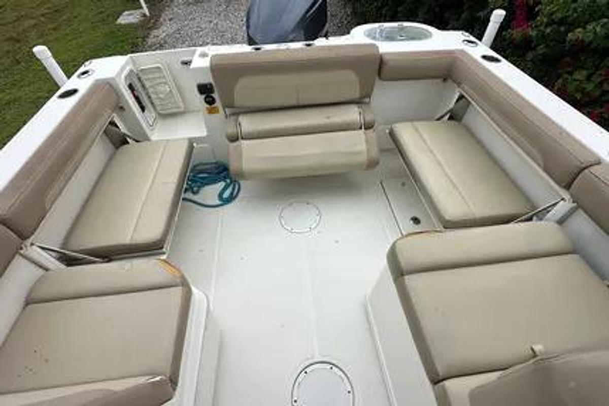 Used 2017 Sailfish 245 DC| 24'