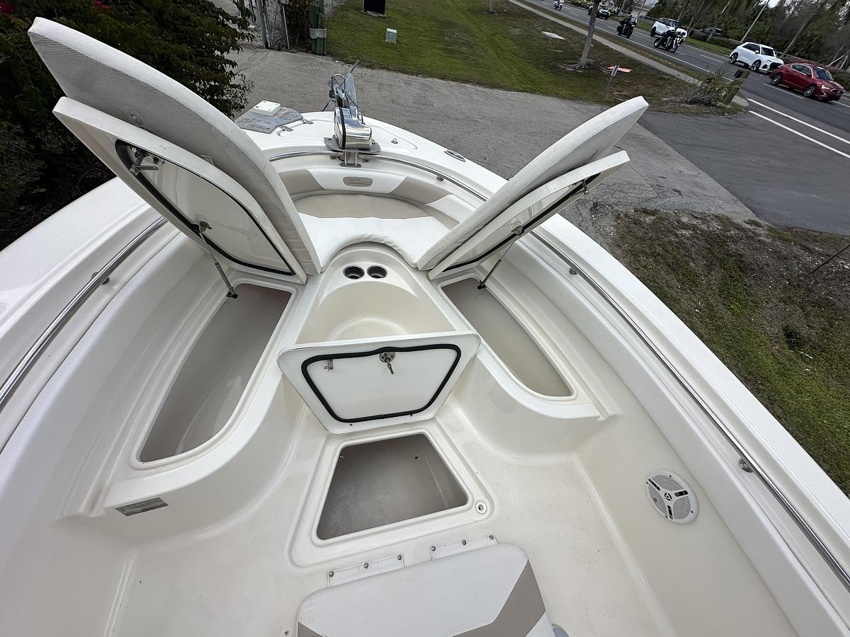 Used 2014 Pioneer 222 Sportfish