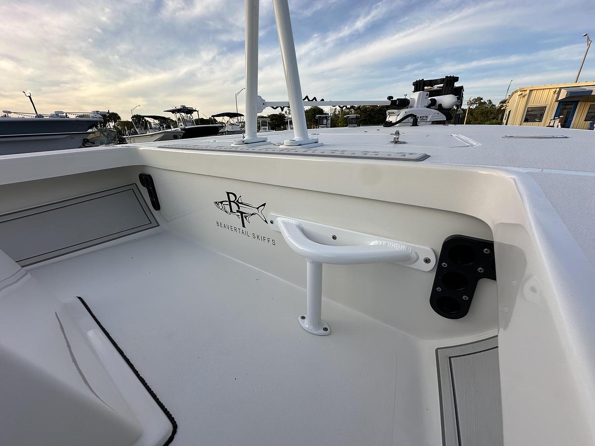 Used 2021 Beavertail Skiffs Vengeance 18