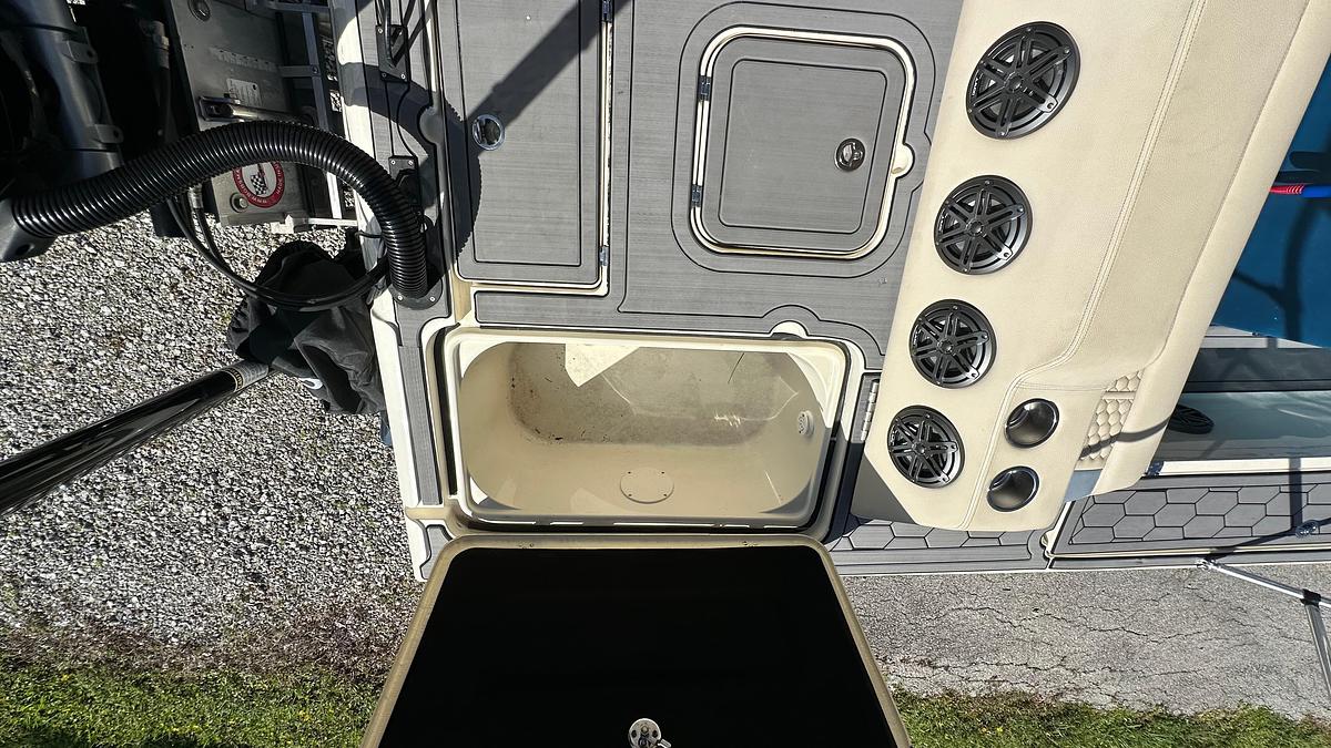 Used 2018 Outlaw 300R