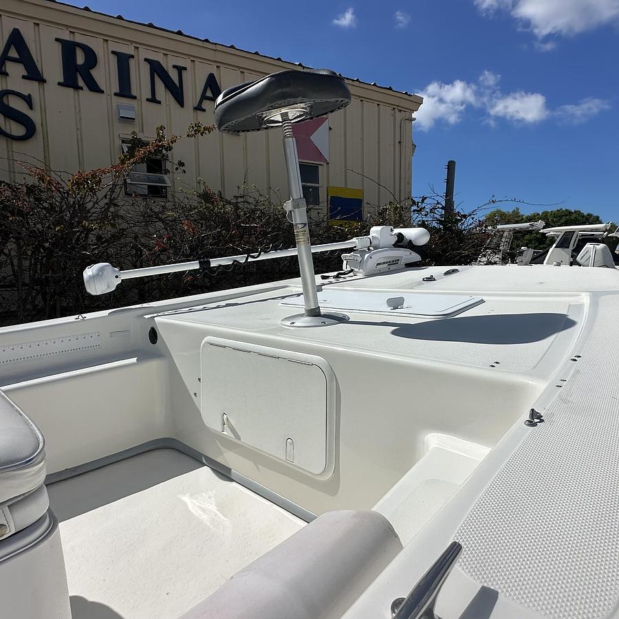 Used 2015 Sundance F19CC