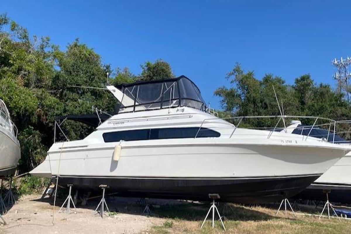 Used 1998 Carver 380 Santego