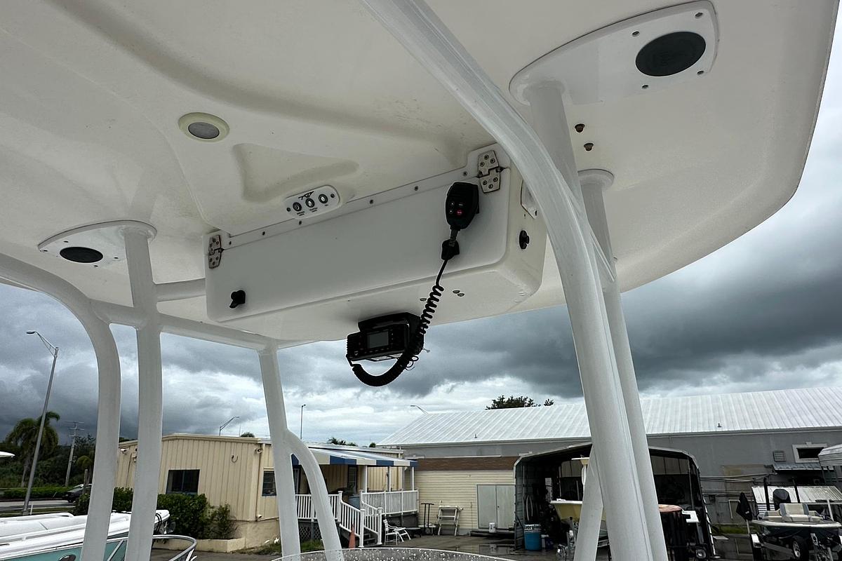 Used 2014 Tidewater 210 CC Adventure