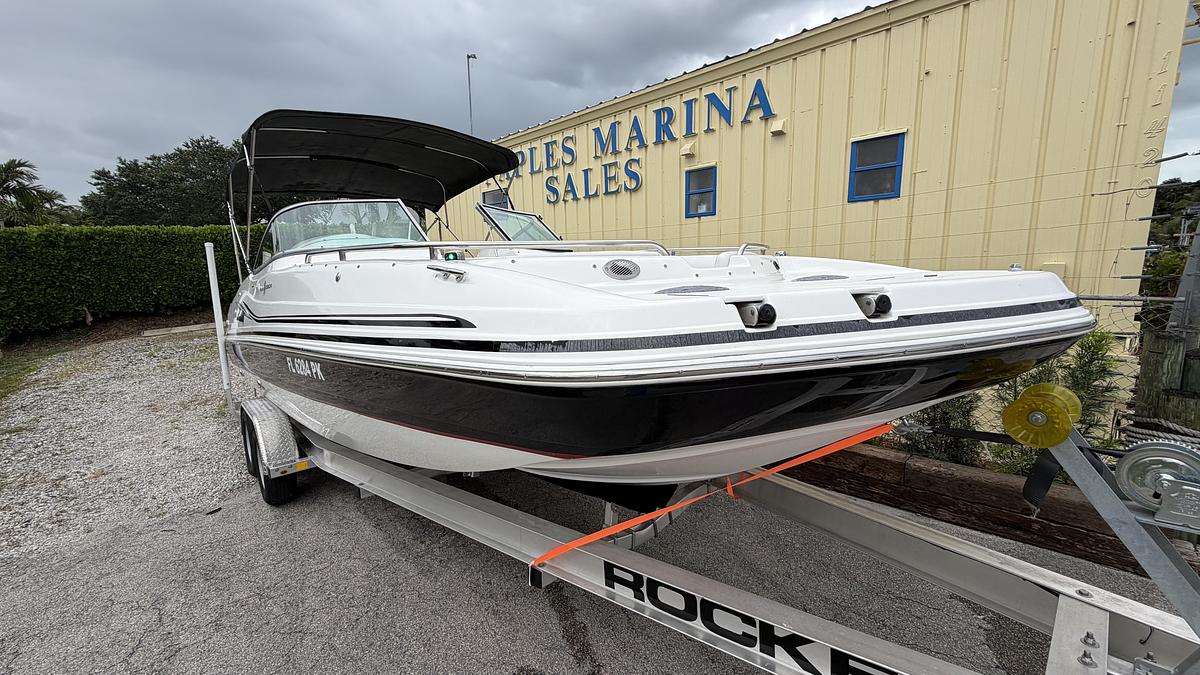 Used 2013 Hurricane SunDeck 237