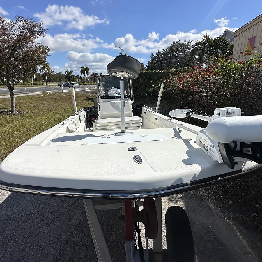 Used 2015 Sundance F19CC