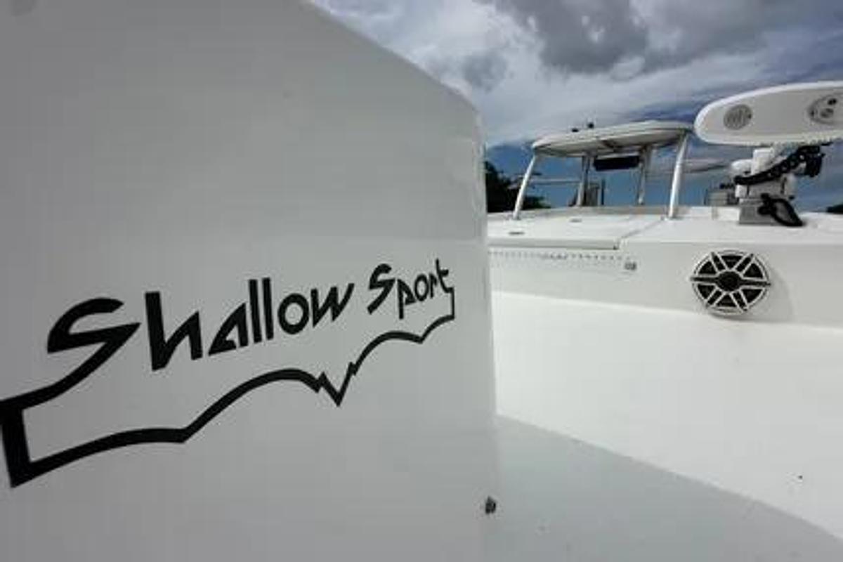 Used 2020 Shallow Sport 24 Classic