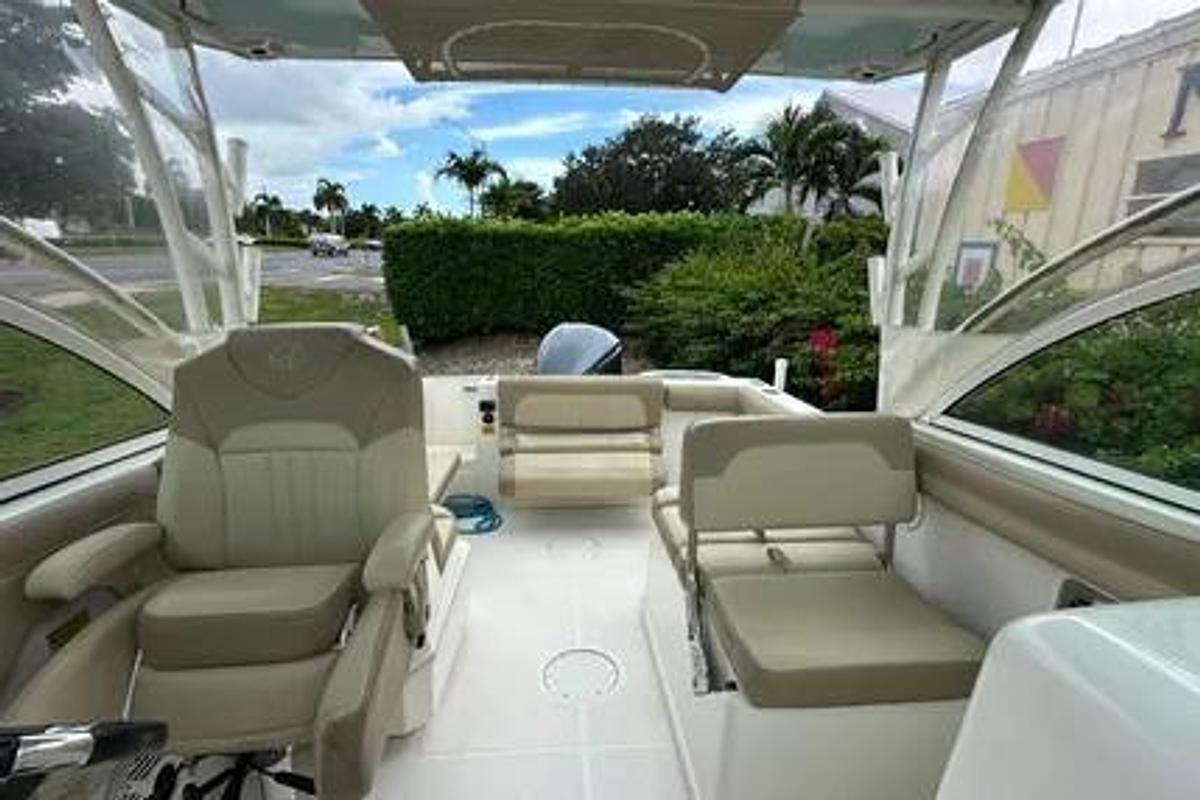 Used 2017 Sailfish 245 DC| 24'