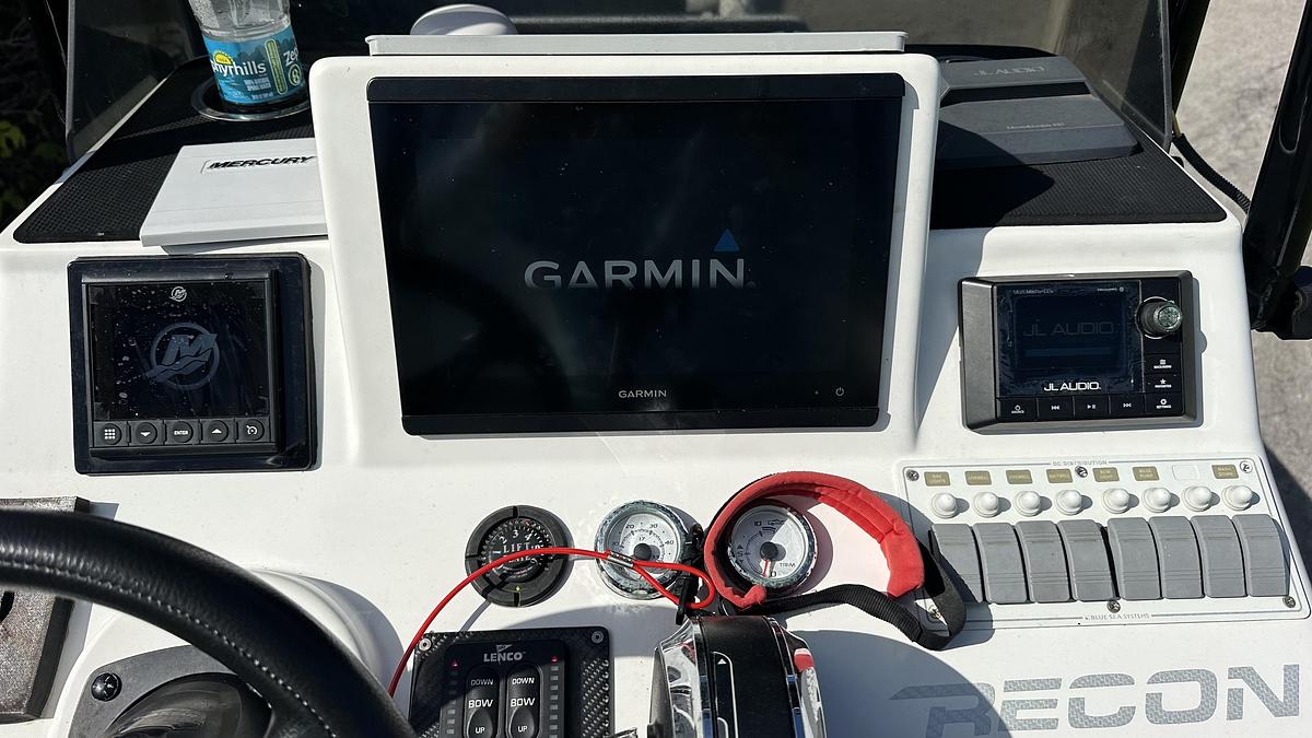 Used 2019 SCB Boats R24